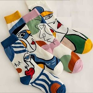 4 Pr Abstract Faces Cotton Socks Med New